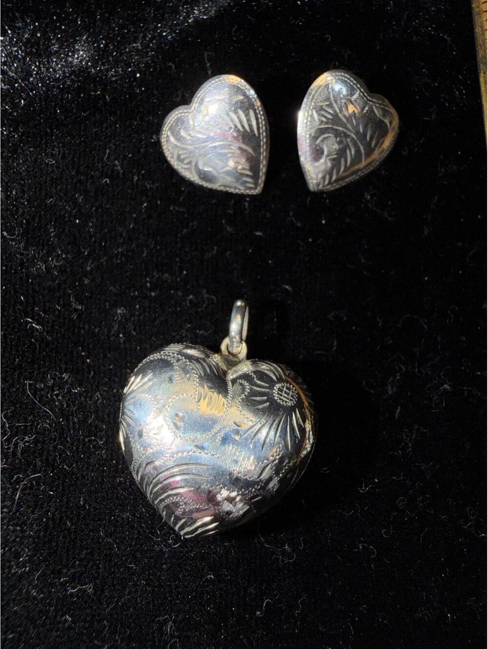Vintage Sterling Silver Puffy Heart Pendant & Matching Etched Earrings Set
